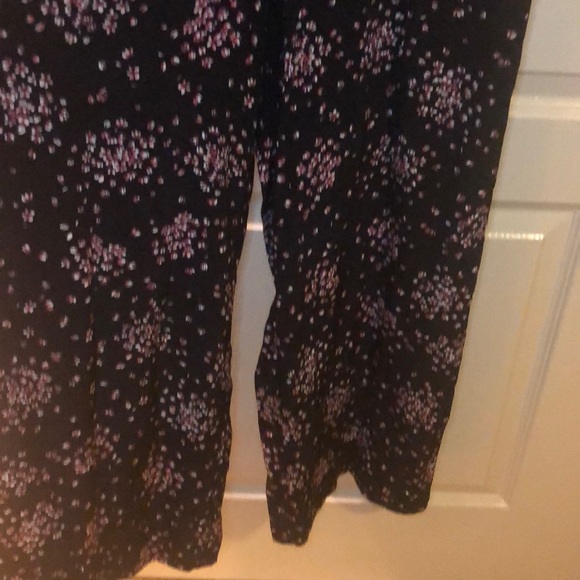 Loft floral jumpsuit- size M - Picture 5 of 7